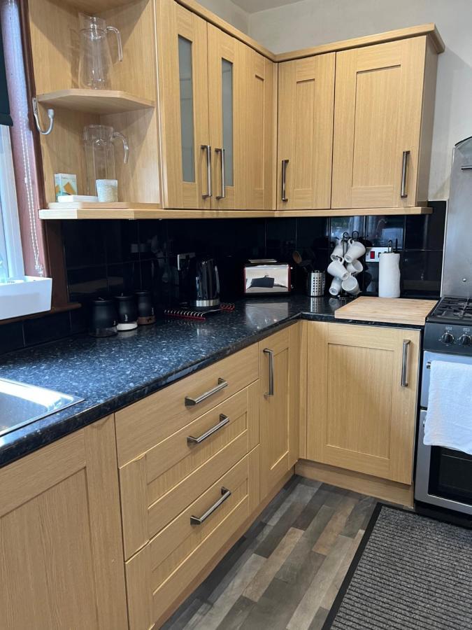 4 Bed Bungalow Near Airport EDI Exterior foto
