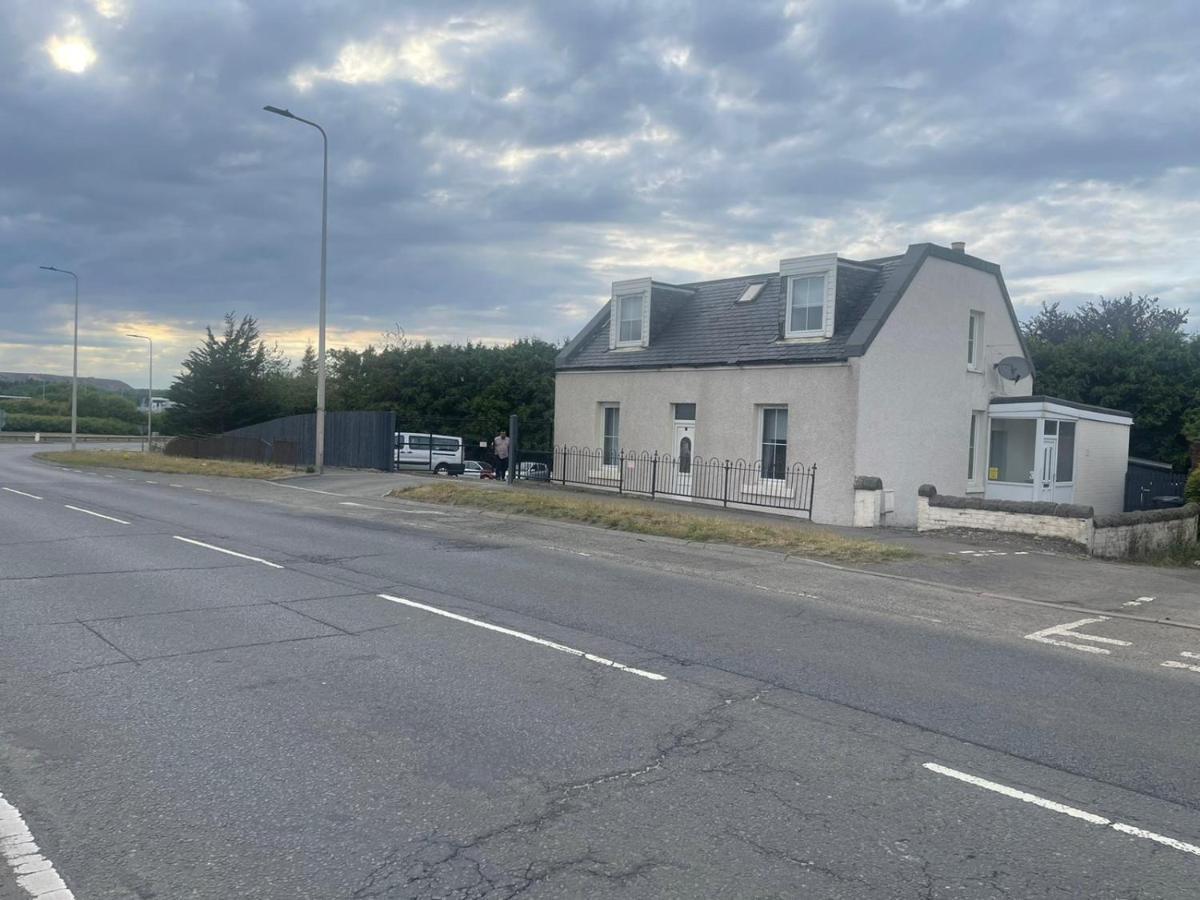 4 Bed Bungalow Near Airport EDI Exterior foto