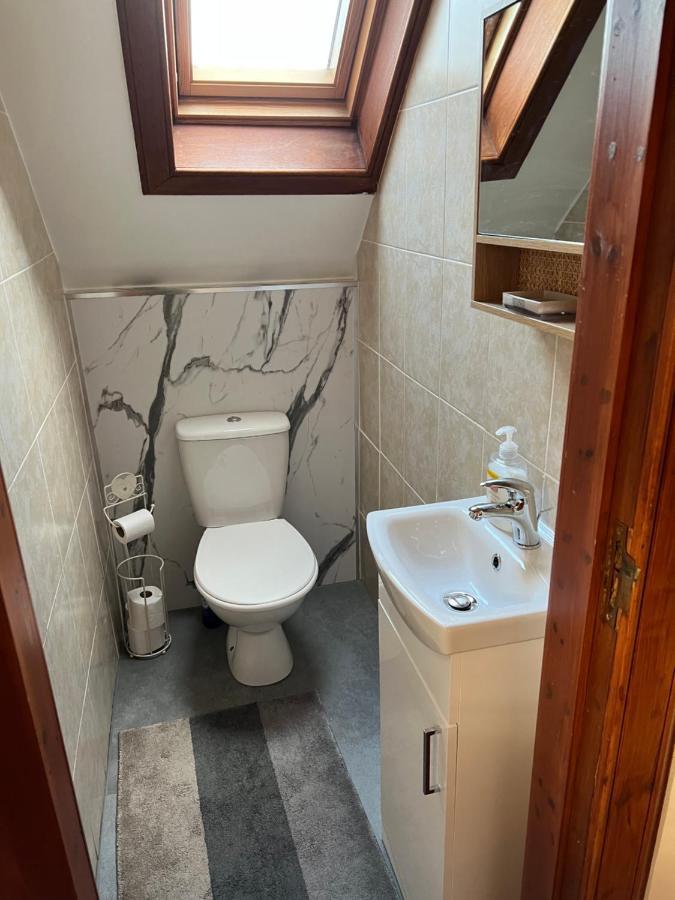 4 Bed Bungalow Near Airport EDI Exterior foto