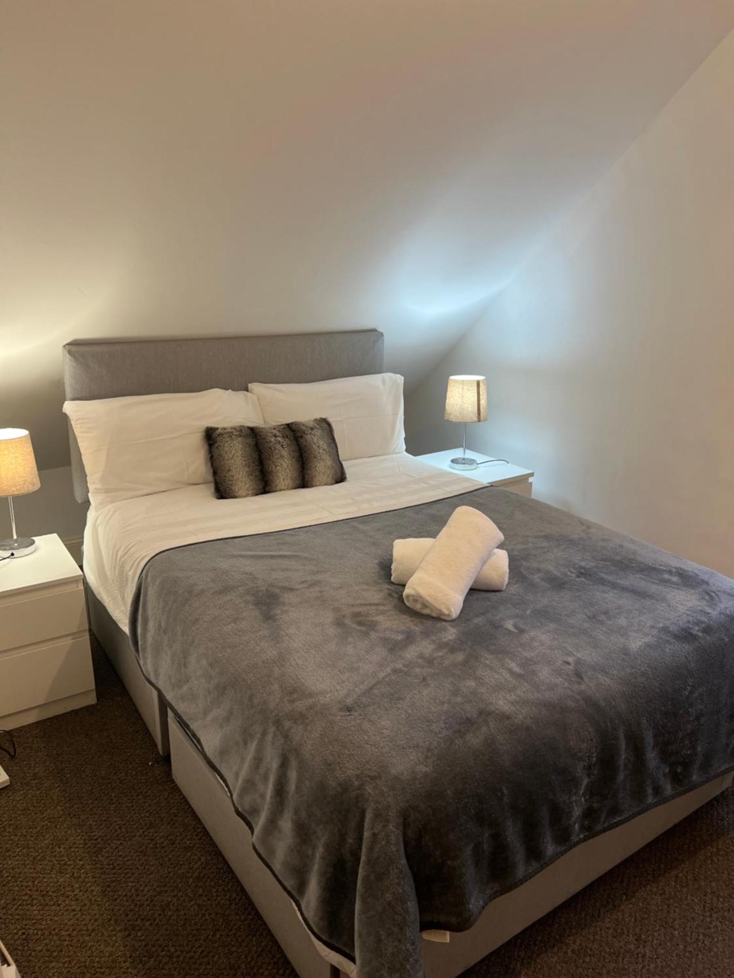 4 Bed Bungalow Near Airport EDI Exterior foto